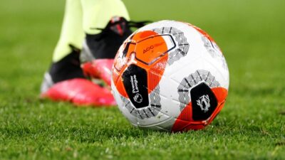 İngiltere Premier Lig'de 2021-22 sezonunun fikstürü çekildi.