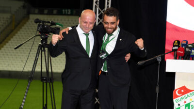 Bursaspor’un yeni yönetiminden flaş karar!