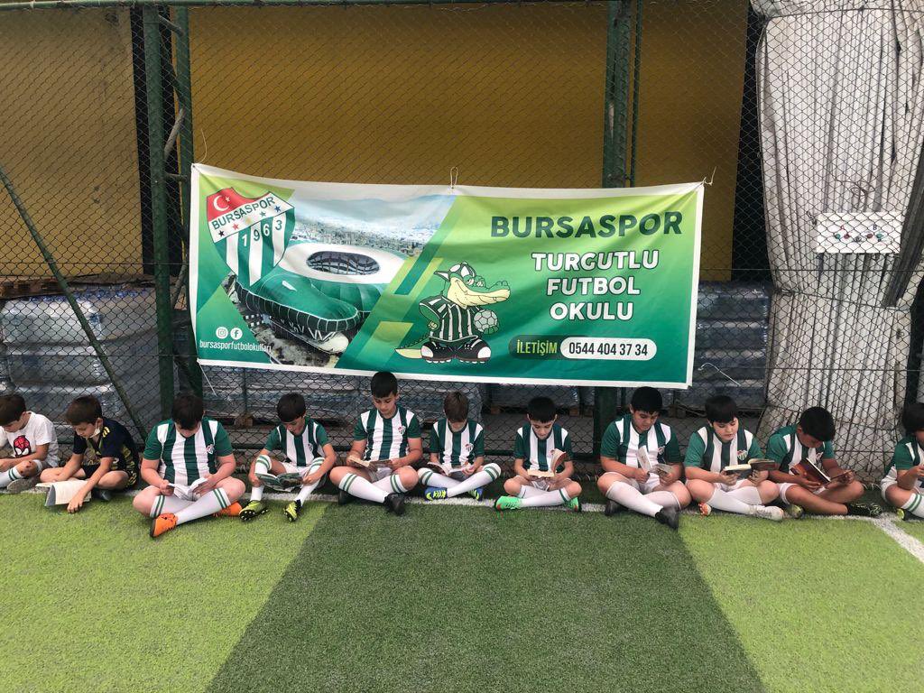 Alkışlar Turgutlu’daki minik Timsahlara Alkışlar Turgutlu’daki minik Timsahlara