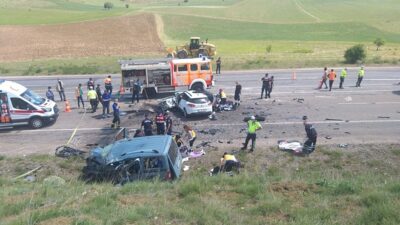 Katliam gibi kaza! 9 kişi hayatını kaybetti