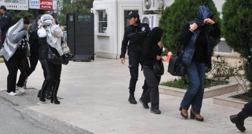 Fuhuş operasyonu! Toplam 64 kişi gözaltına alındı