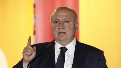 Galatasaray başkan adaylarından Işın Çelebi, çekildiğini açıkladı.