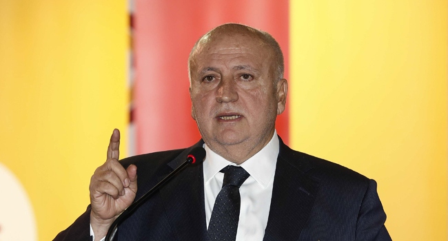 Galatasaray başkan adaylarından Işın Çelebi, çekildiğini açıkladı.