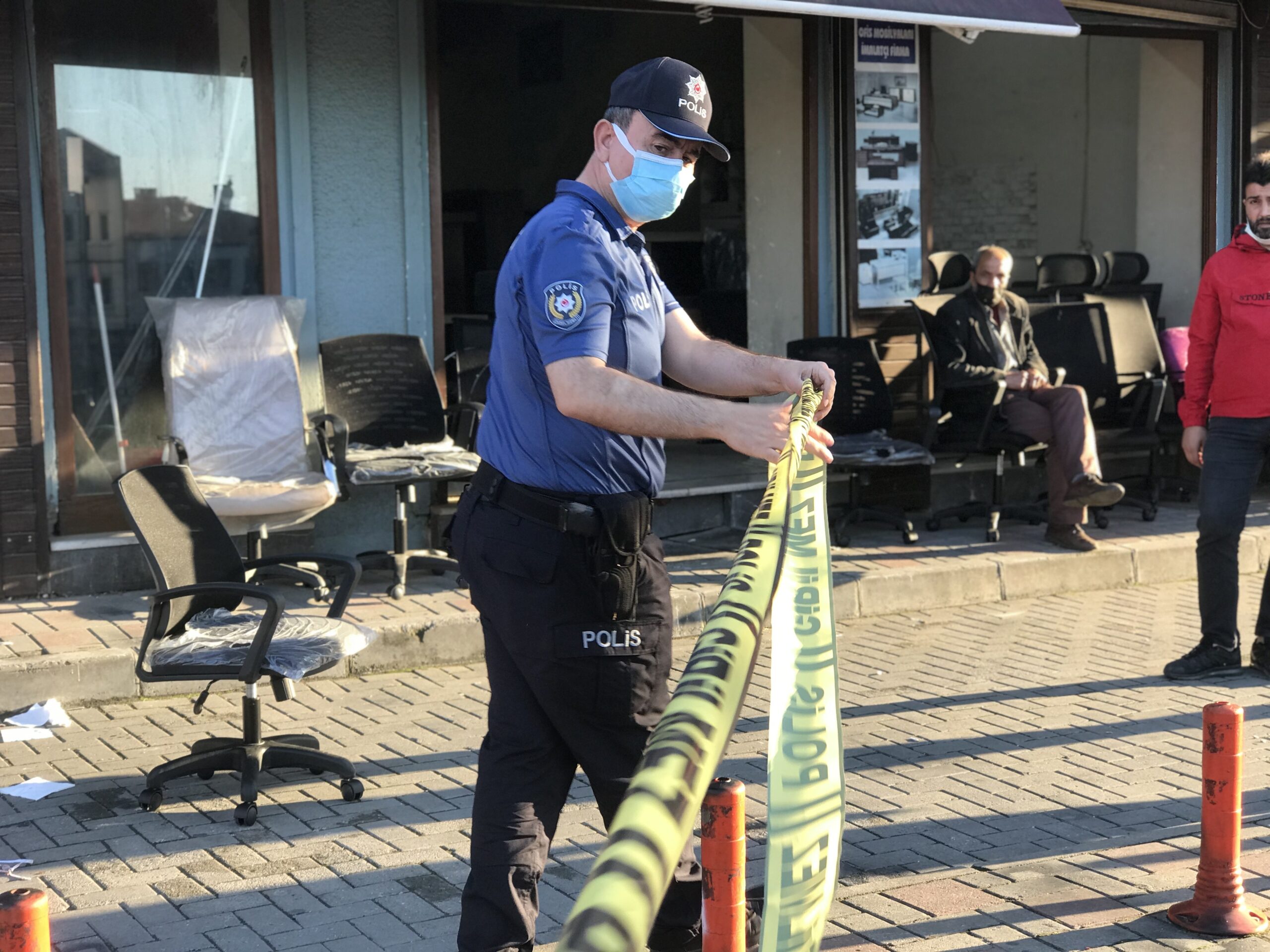 Bursa’da otobüs durağında kanlı olay!