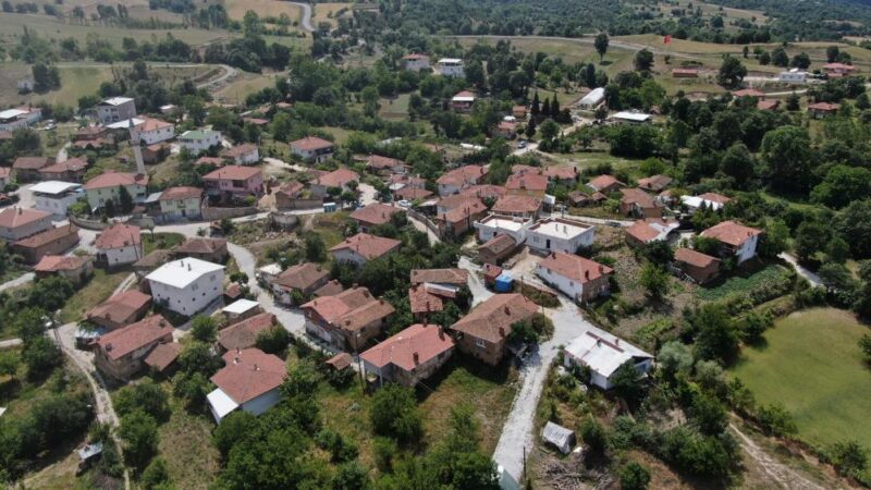 Bursa’da ilginç olay! ‘Yol benim’ dedi kapattı Bursa’da bir kırsal mahalleden geçen yolun kendi tapulu arazisi olduğunu