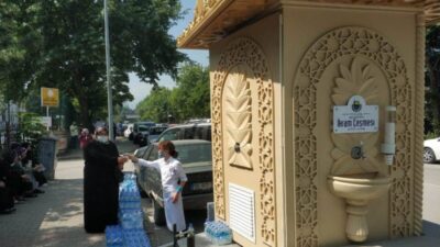 İnegöl Belediyesi YKS sınavında gençlerin yanında