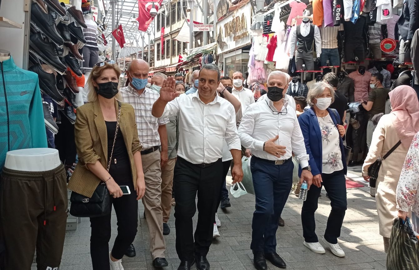 Bursa’da sahaya indiler! Seçim startı verildi… Bursa’da sahaya indiler! Seçim startı verildi…