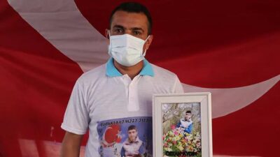 Evlat nöbetindeki baba: HDP’ye destek verenler ellerini vicdanlarına koysun