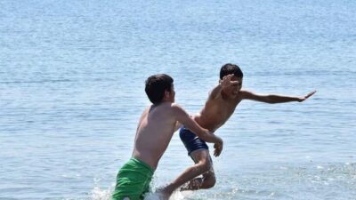 Deniz salyası kabusu! Denize girmek yasaklandı