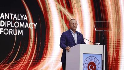 Bakan Çavuşoğlu’ndan Yunanistan açıklaması