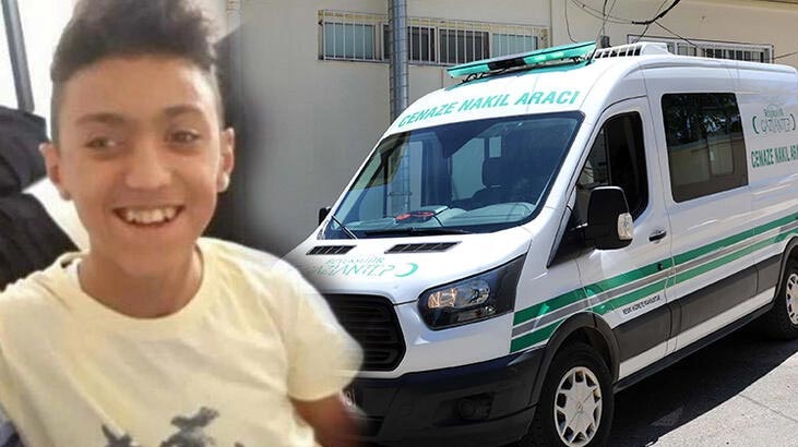 Kamyonetin çarptığı genç feci şekilde can verdi