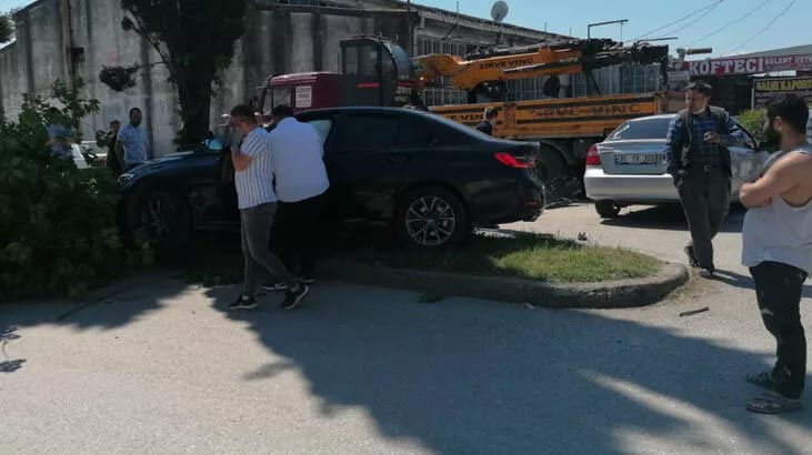 Çarşamba’da iki otomobil çarpıştı: 1 yaralı