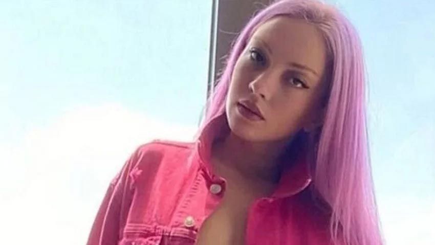 Mini şortuyla verdiği poza beğeni yağdı!