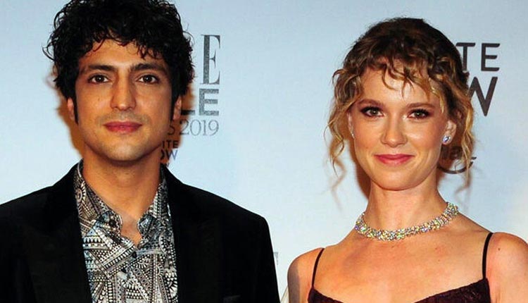 Taner Ölmez ve Ece Çeşmioğlu evleniyor! Düğünden ilk görüntüler