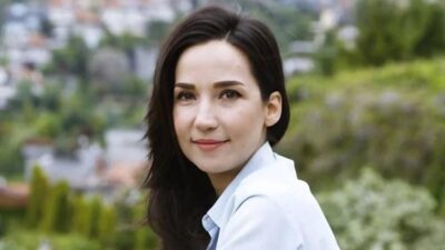 Ünlü şarkıcı kaza geçirdi! Yürüme yasağı konuldu