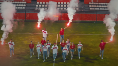 Mustafa Sandal, Türkiye'nin gururu A Milli Futbol Takımı'na tam destek