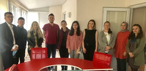 Parkinson hastası gencin azmi ve devletin şefkati