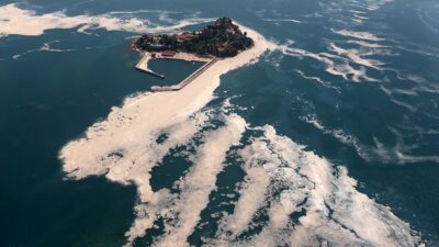 Müsilaj havadan görüntülendi: Deniz salyası her yerde