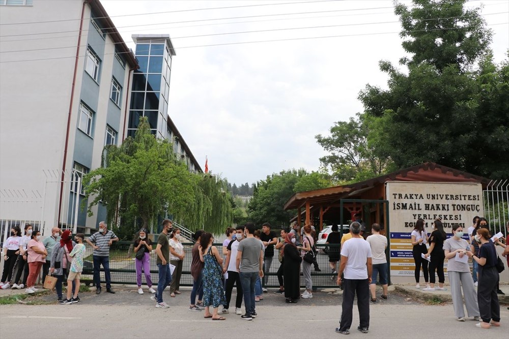 YKS’de ilk oturum sona erdi YKS’de ilk oturum sona erdi