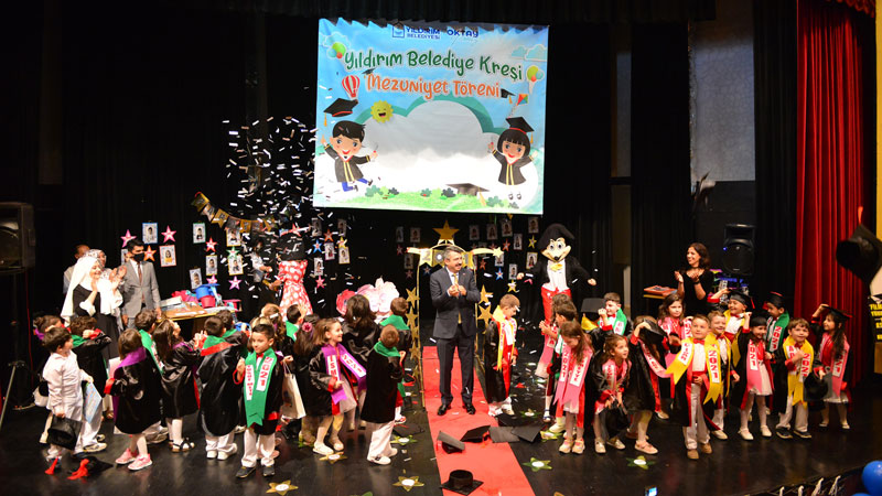 Yıldırımlı miniklerin mezuniyet heyecanı