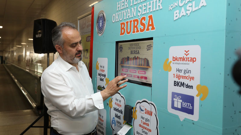 Bursalılar metroda hem okuyacak hem kazanacak