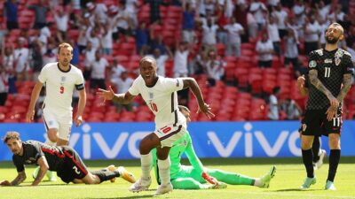 EURO 2020 D Grubu ilk maçında İngiltere, Hırvatistan'ı tek golle