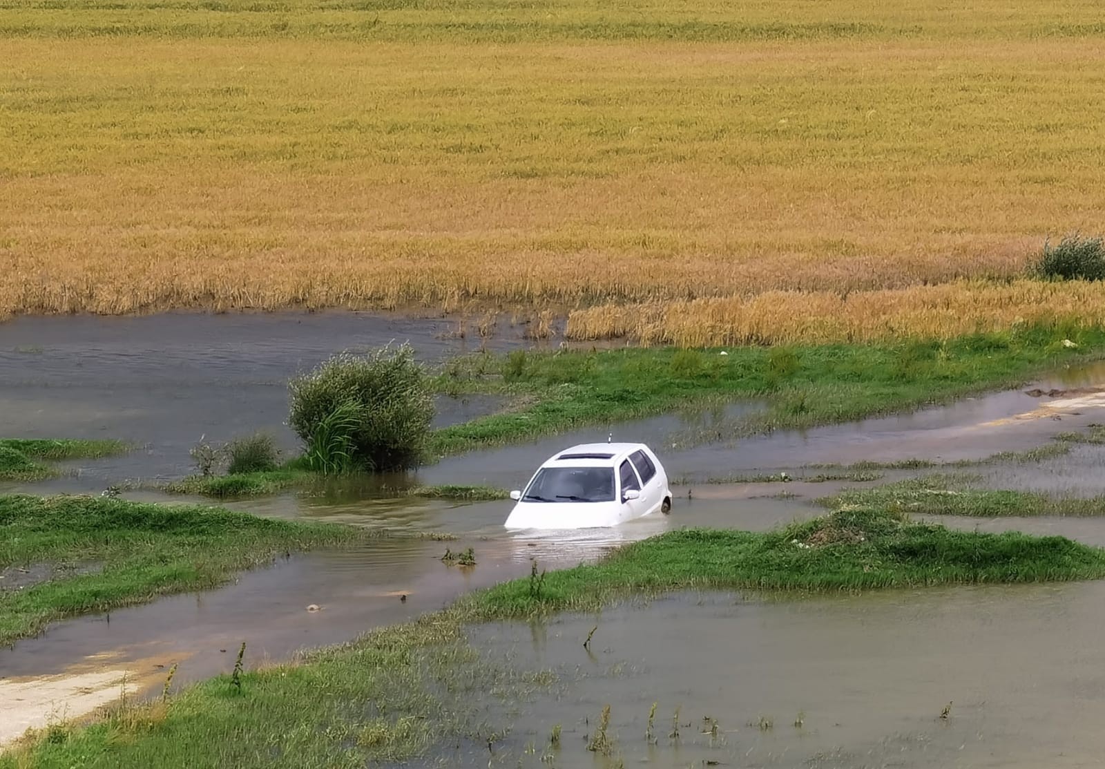 Yer: Bursa… Baraja daldı, otomobili bırakıp gitti