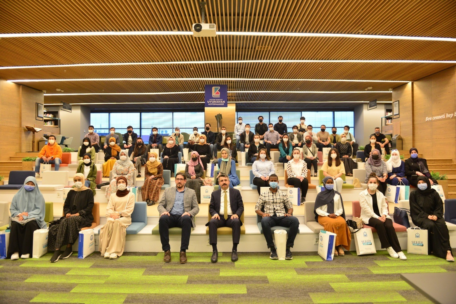 Başkan Yılmaz uluslararası öğrencilerle buluştu