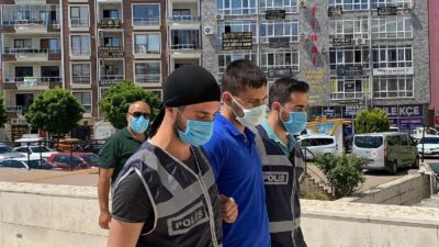 Evlat dehşeti! Anne ve babasını öldürdü