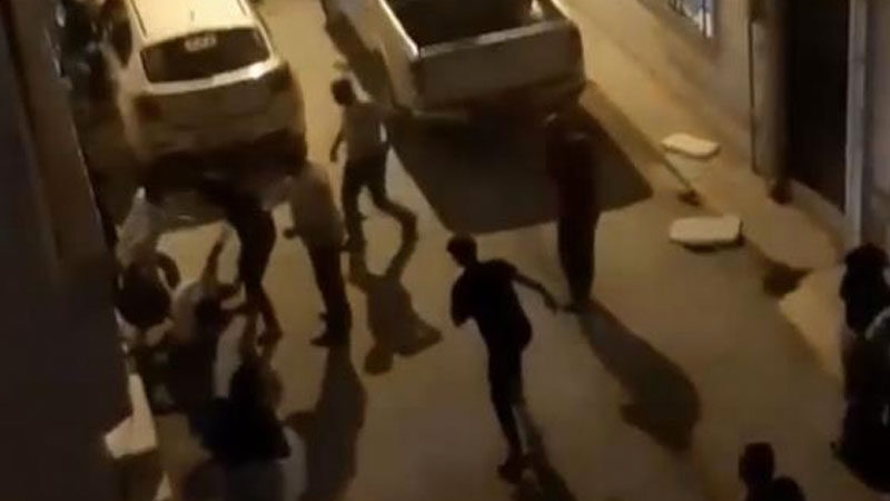 Bursa’da iki aile arasında çıkan taşlı ve sopalı kavga anbean