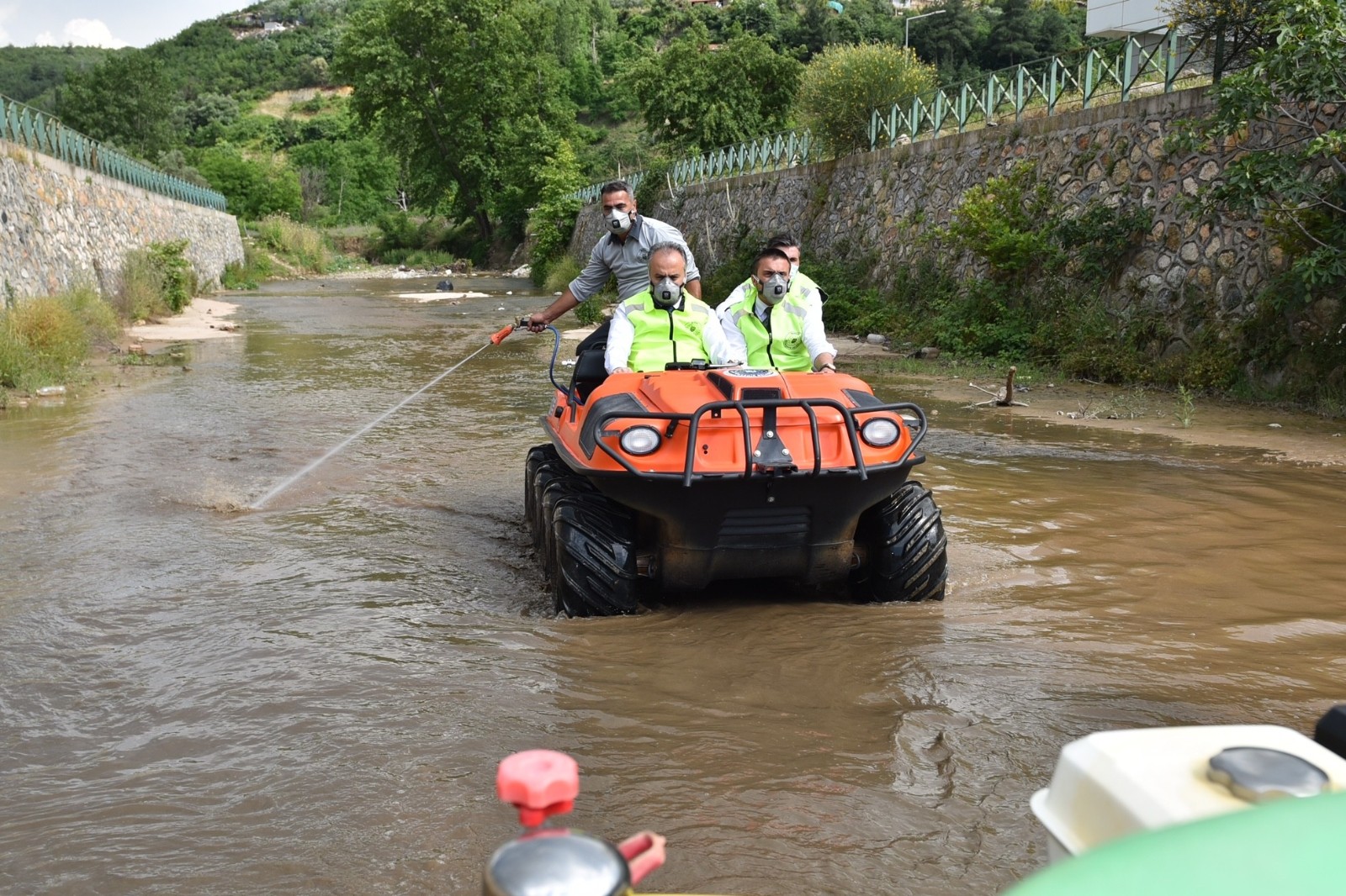 Bursa’nın ‘Sineksavar Timi’ iş başında