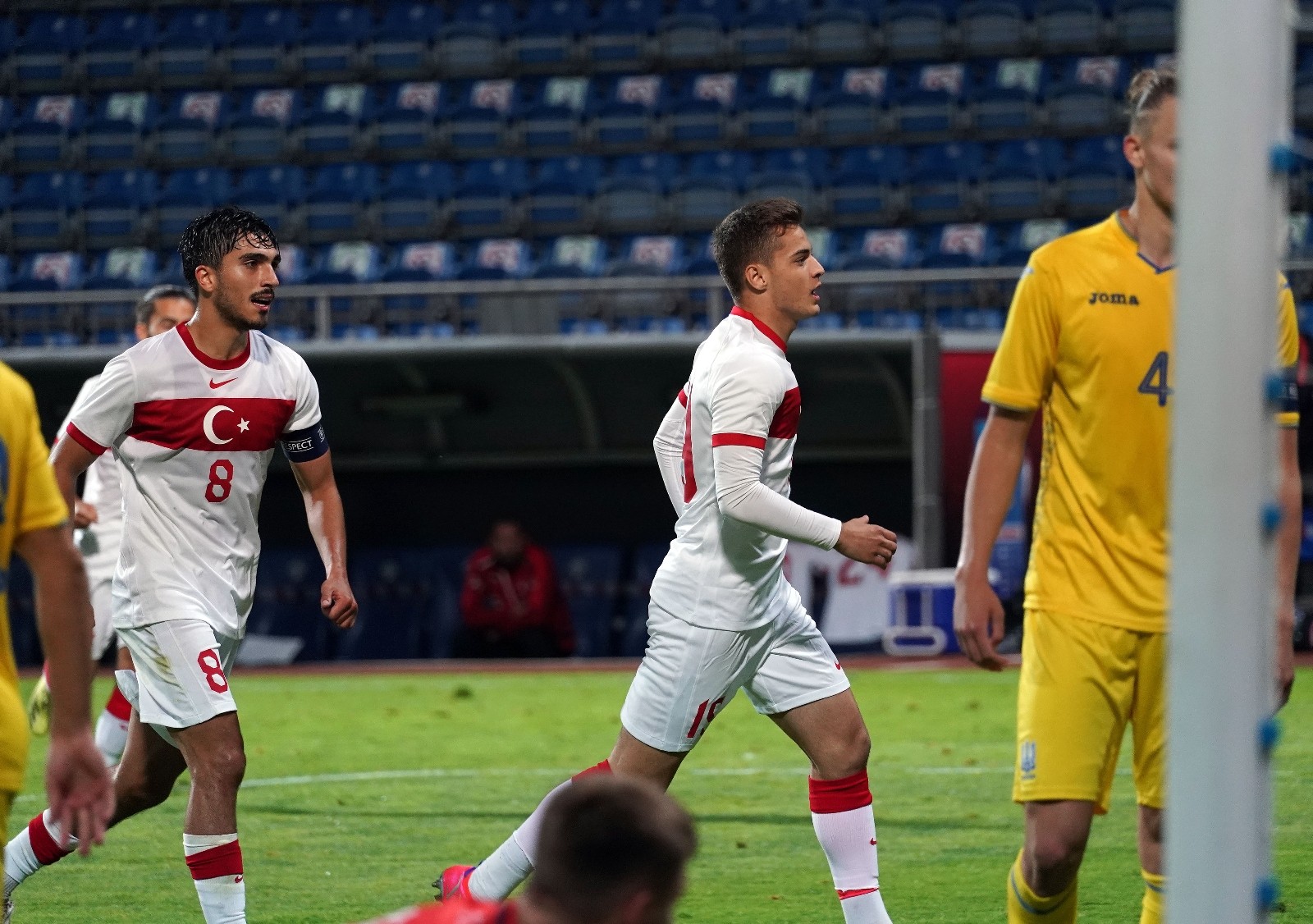 Bursaspor’dan Batuhan Kör’e tebrik mesajı Bursaspor’dan Batuhan Kör’e tebrik mesajı