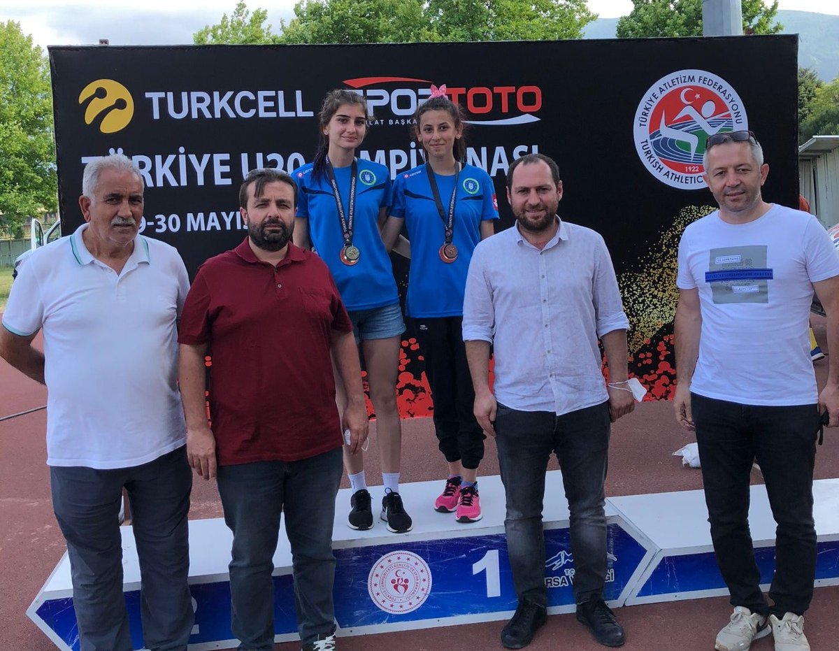 Bursalı atletler pistin tozunu attı!