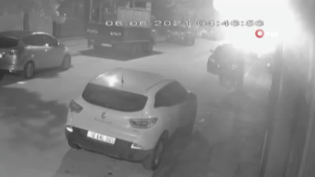 Bursa’da çaldıkları motosikleti düz kontakla çalıştıramayınca kaçtılar