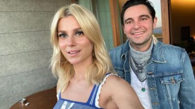 Pandemi nedeniyle bir türlü düğün yapamayan Nazlı, ilk adımı attı