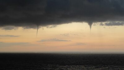 Korkutan dakikalar! 8 ayrı noktada hortum