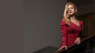 Kanserle mücadele eden ünlü oyuncunun son hali hayranlarını sevindirdi