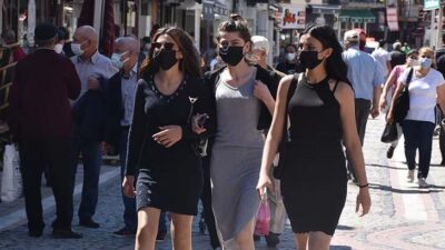 Bilim Kurulu üyesi İlhan: Güz başı daha normale dönüş mümkün