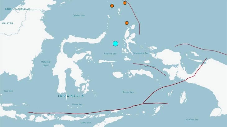 Dev fay hattı 6.2 ile kırıldı! Deprem her yeri salladı Dev fay hattı 6.2 ile kırıldı! Deprem her yeri salladı