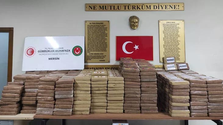 En büyük çaplı yakalama! Mersin Limanı’nda 1 ton kokain ele geçirildi