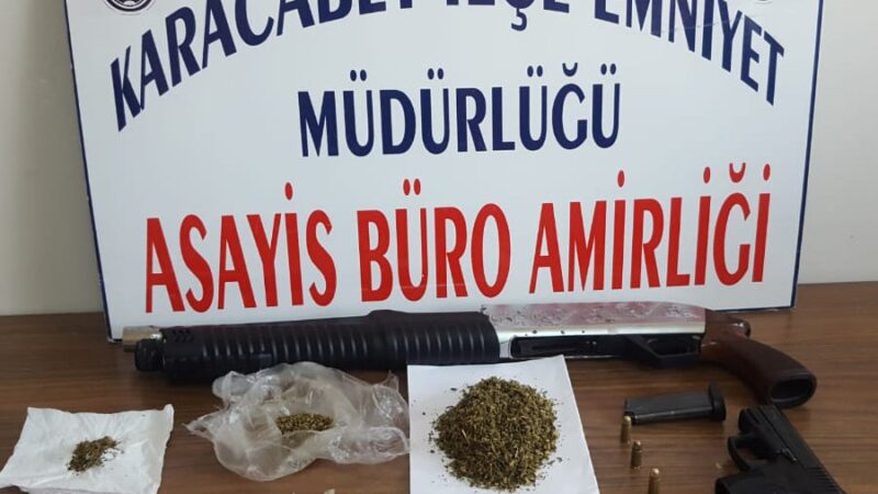 Bursa’da uyuşturucu operasyonu: 2 tutuklama Bursa’nın Karacabey ilçesinde düzenlenen uyuşturucu operasyonunda gözaltına alınan 2 kişi