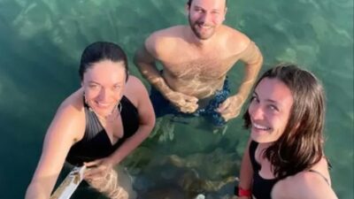 ‘Kardeşler’ tatilde buluştu! Merve Dizdar 35 yaşına girdi