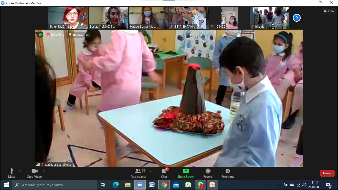 Minik öğrencilerden uluslararası deney