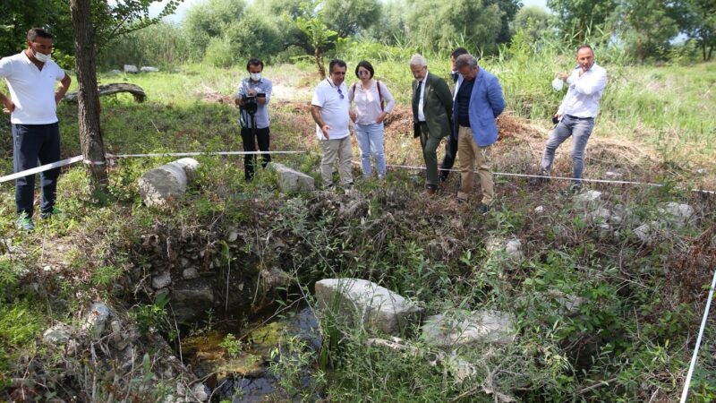 Nilüfer’den Gölyazı arkeolojik kazılarına tam destek Gölyazı’da nekropol alanı ve diğer arkeolojik alanlarda incelemelerde bulunan Nilüfer