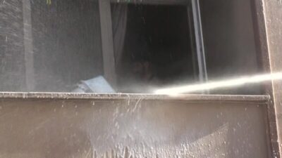 Bursa’da önce evi yaktı, sonra polise satır ve bıçakla direndi