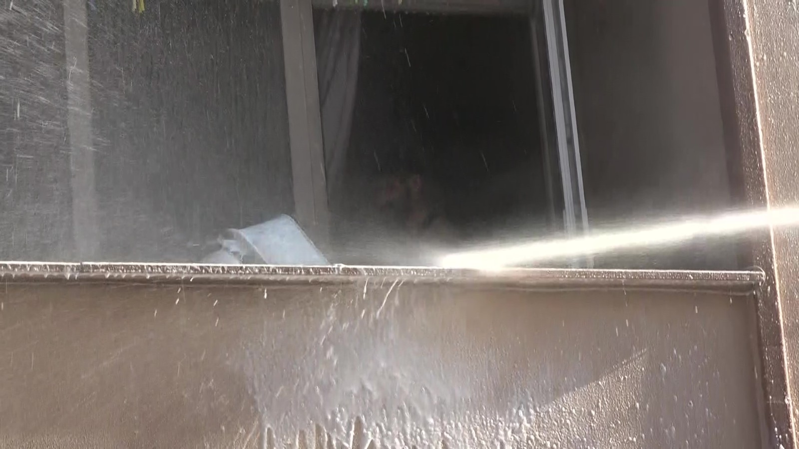 Bursa’da önce evi yaktı, sonra polise satır ve bıçakla direndi