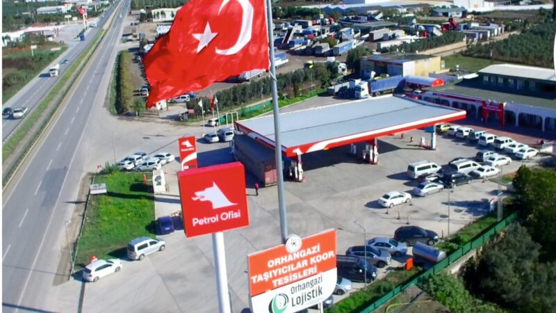 Olay Gazetesi Yazarı Ahmet Emin Yılmaz, Bursa'da yaptığı faaliyetlerle bir