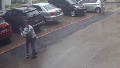 Bursa’da güpegündüz taciz! O anlar kamerada