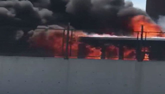 Belediye otobüsü alev alev