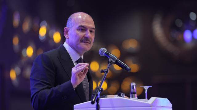 Bakan Soylu açıkladı! Otoyollarda hız limiti artabilir